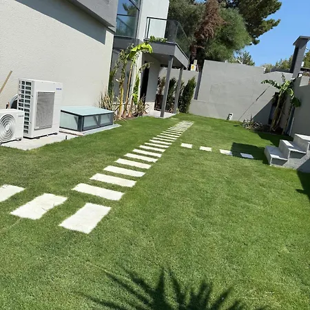 Willa Vip Lueks Odalar Banyo Ve Klimali