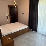 Vip Lueks Odalar Banyo Ve Klimali 빌라