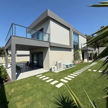 别墅 Vip Lueks Odalar Banyo Ve Klimali *