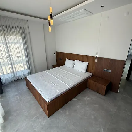 别墅 Vip Lueks Odalar Banyo Ve Klimali Çeşme