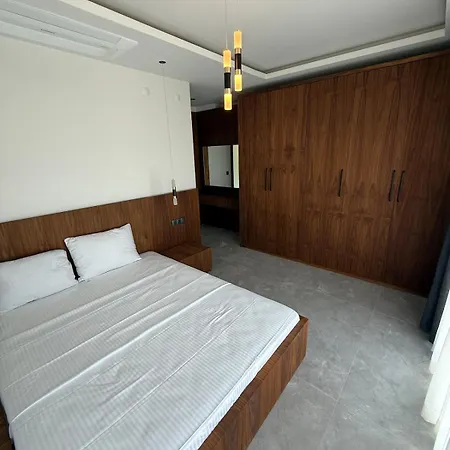 别墅 Vip Lueks Odalar Banyo Ve Klimali *