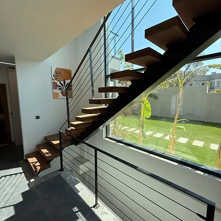 Vip Lueks Odalar Banyo Ve Klimali 别墅 Çeşme